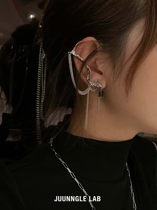 Black Ear Cuff (Single)