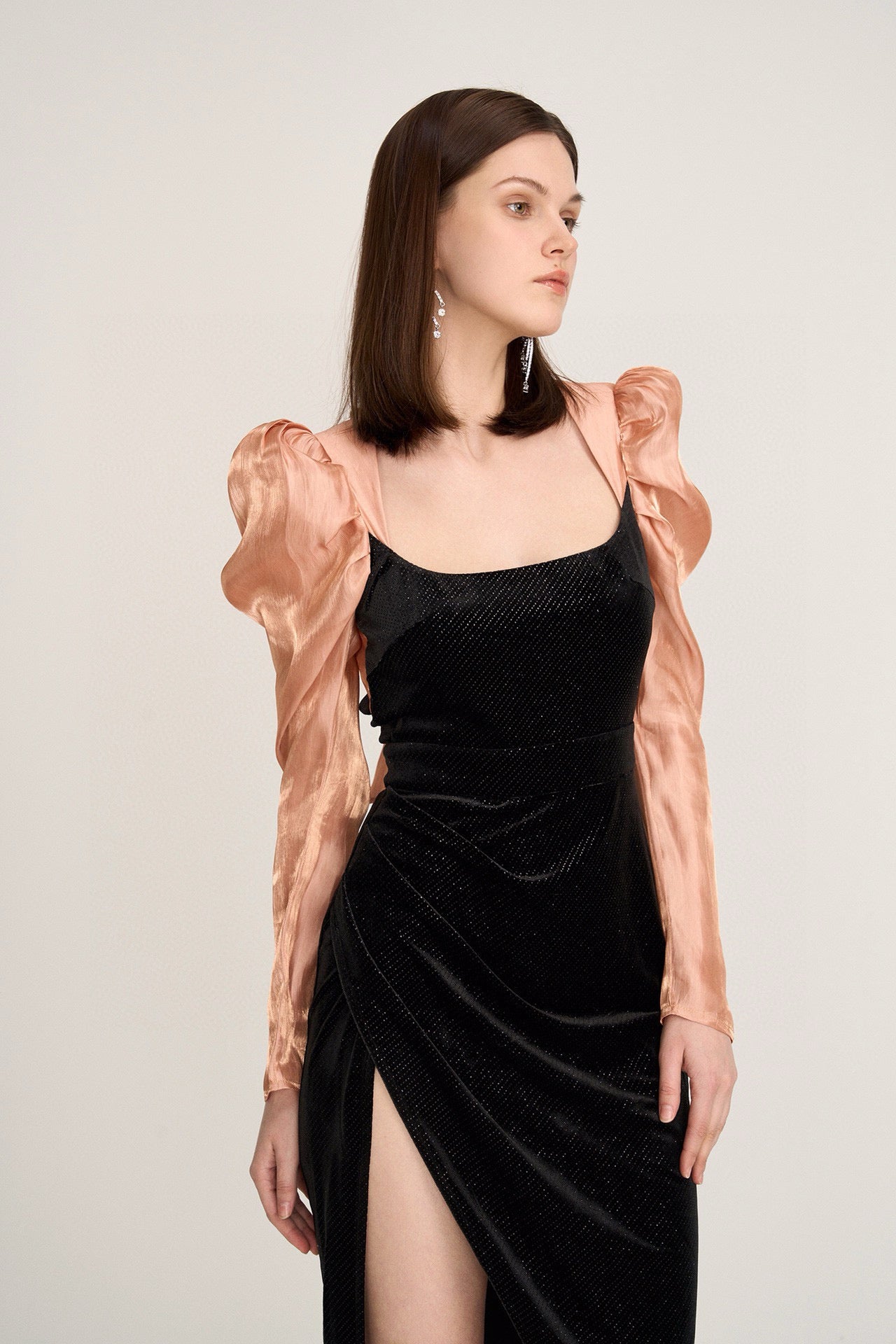 Tie-Back Flux Satin Sleeve
Velvet Midi Dress