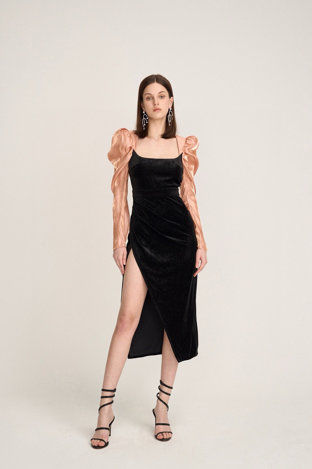 Tie-Back Flux Satin Sleeve
Velvet Midi Dress