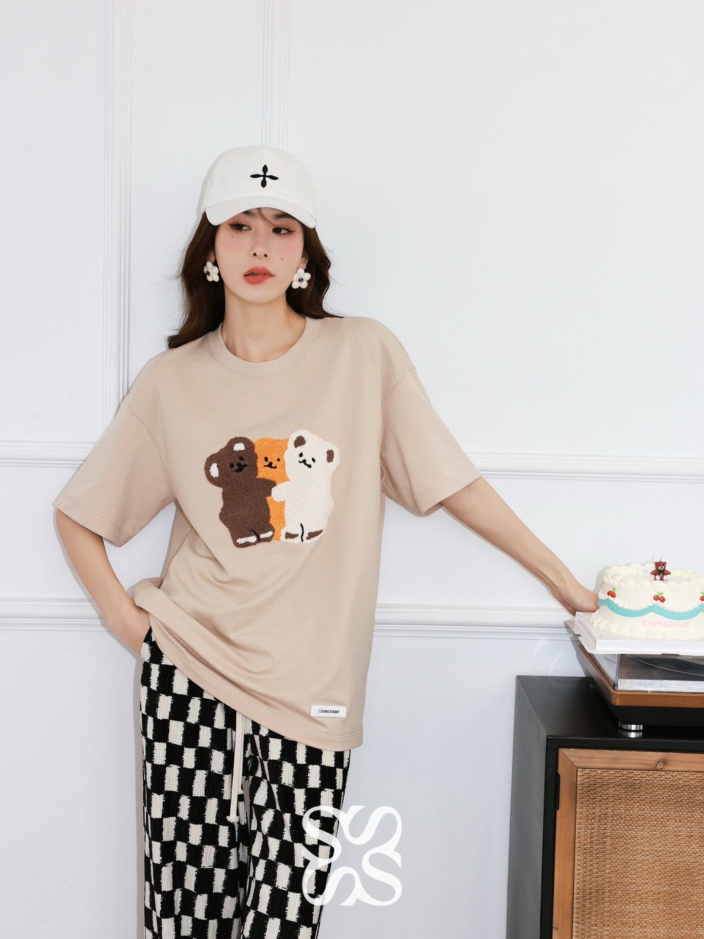 Oversized Hugging Bear T-Shirt