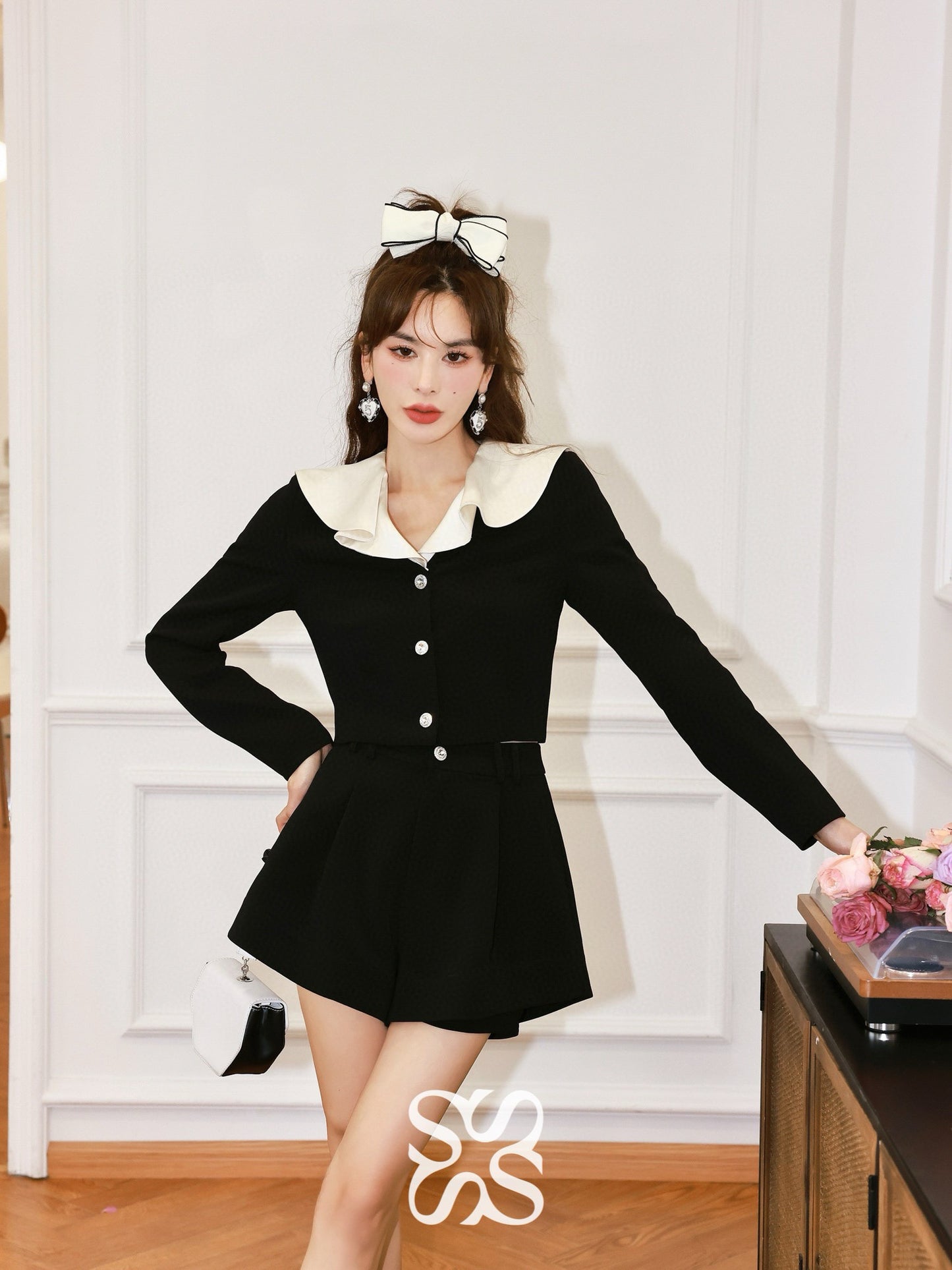 Ruffle Collar Short Suit Set